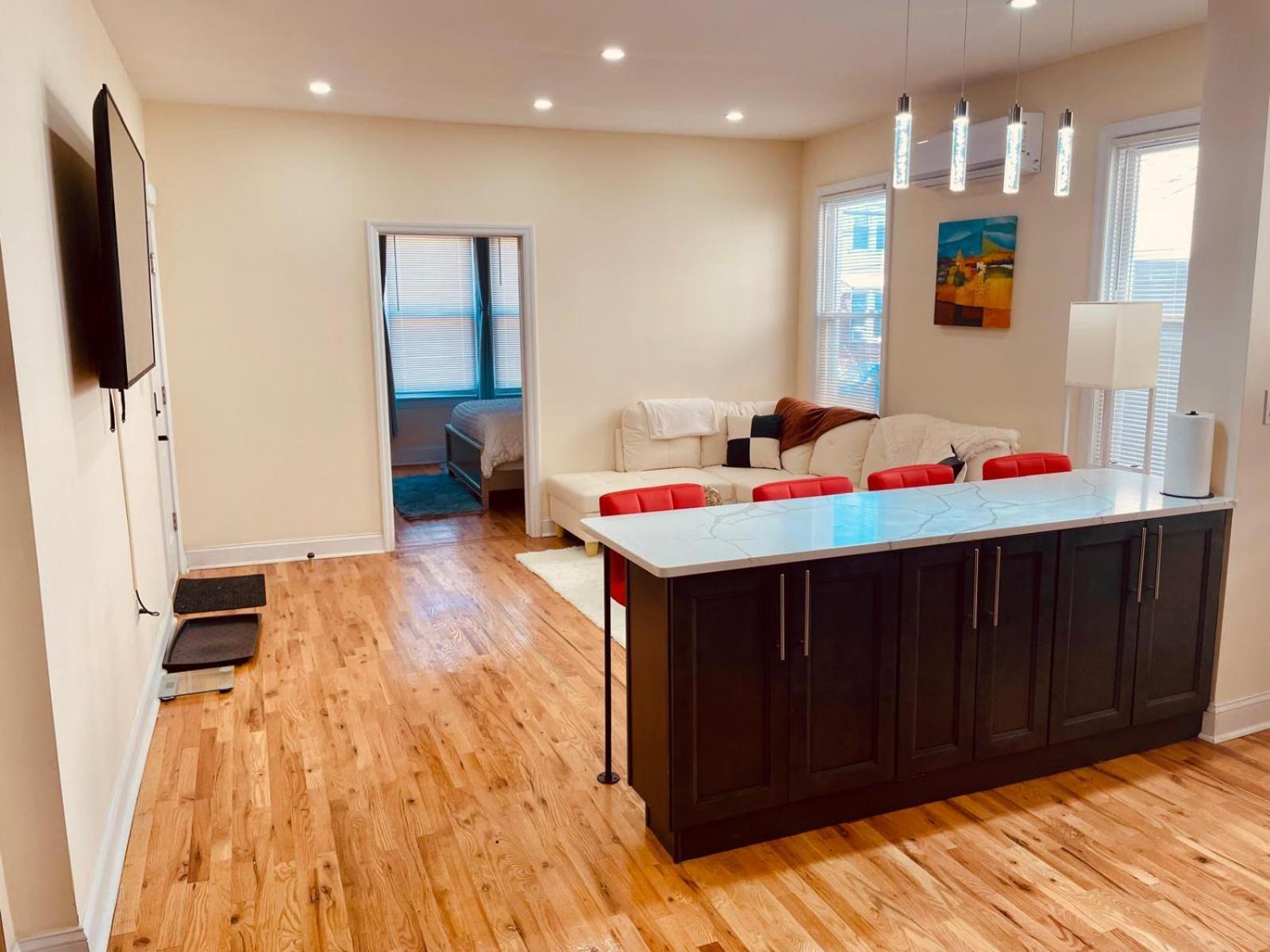 Ooohlala! 2 Beds And 2 Full Baths W/Free Parking Lejlighed Newark Eksteriør billede