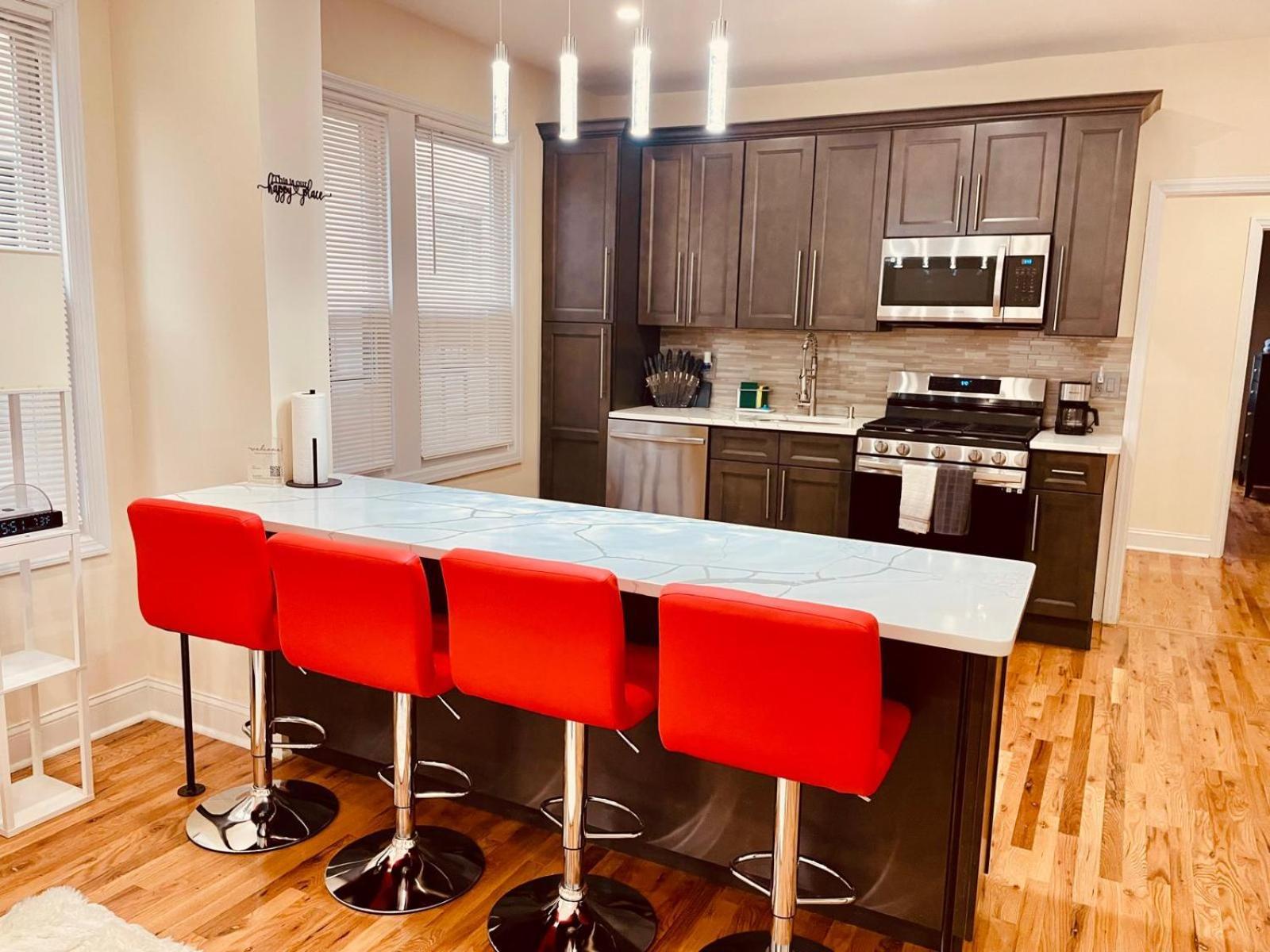 Ooohlala! 2 Beds And 2 Full Baths W/Free Parking Lejlighed Newark Eksteriør billede