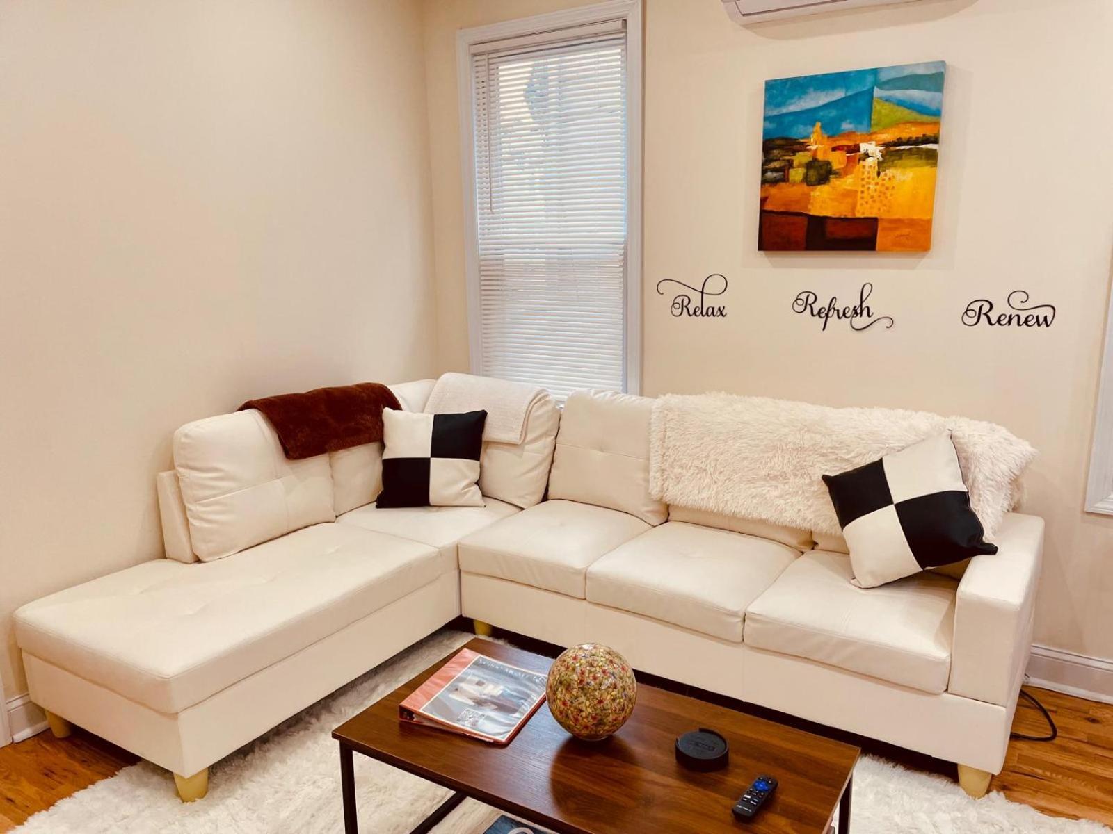 Ooohlala! 2 Beds And 2 Full Baths W/Free Parking Lejlighed Newark Eksteriør billede