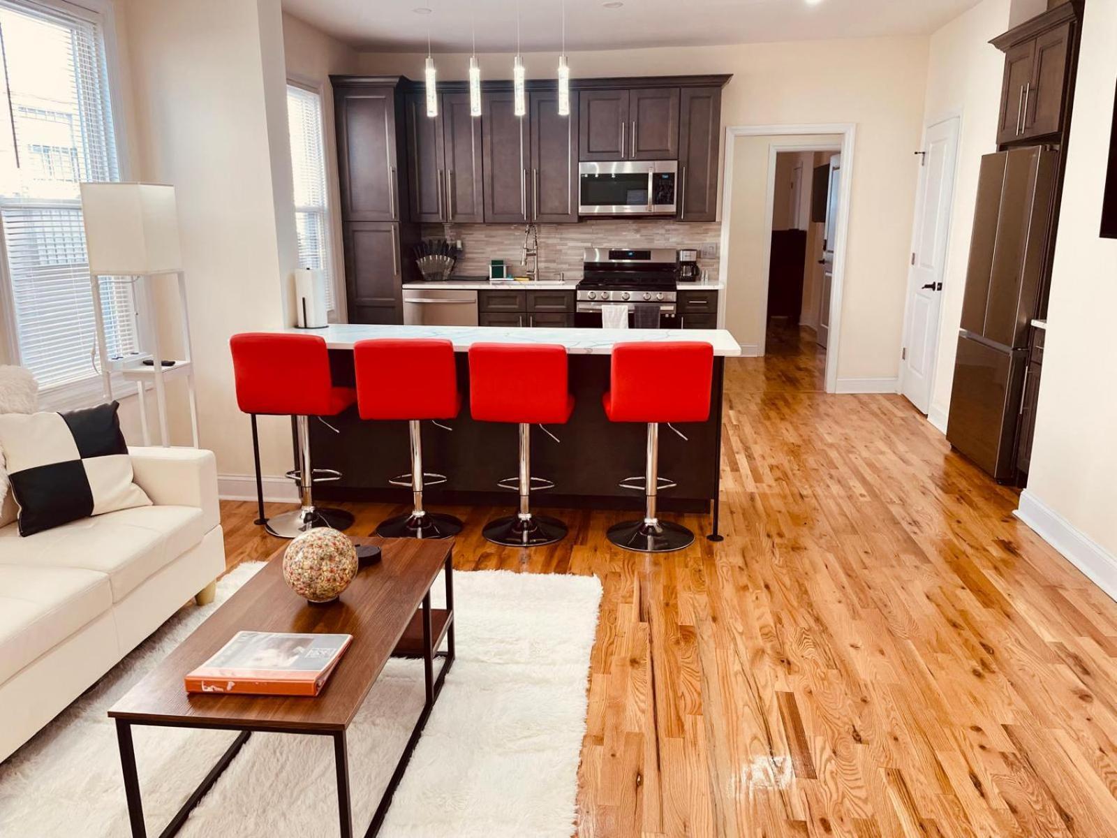 Ooohlala! 2 Beds And 2 Full Baths W/Free Parking Lejlighed Newark Eksteriør billede