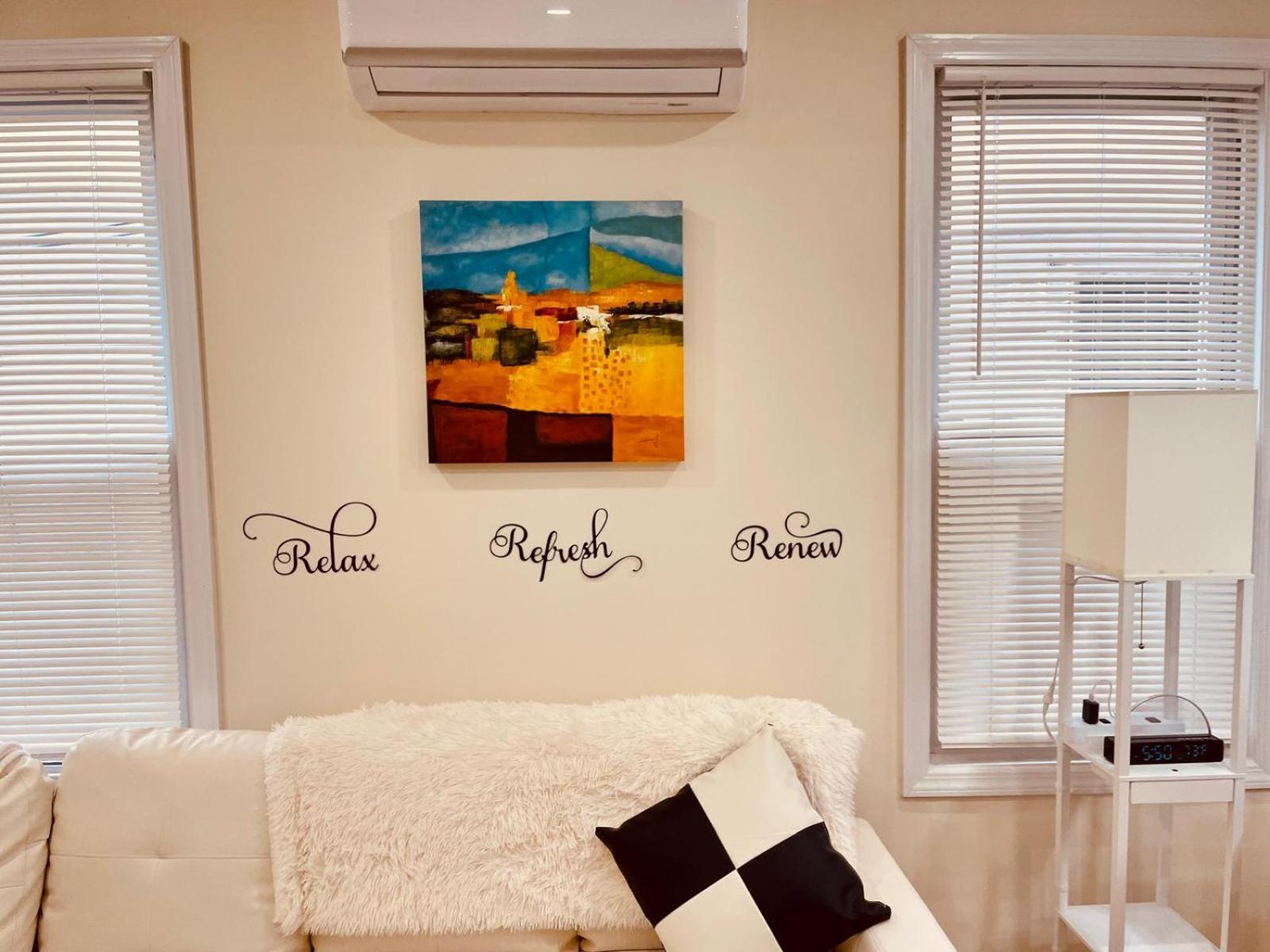 Ooohlala! 2 Beds And 2 Full Baths W/Free Parking Lejlighed Newark Eksteriør billede