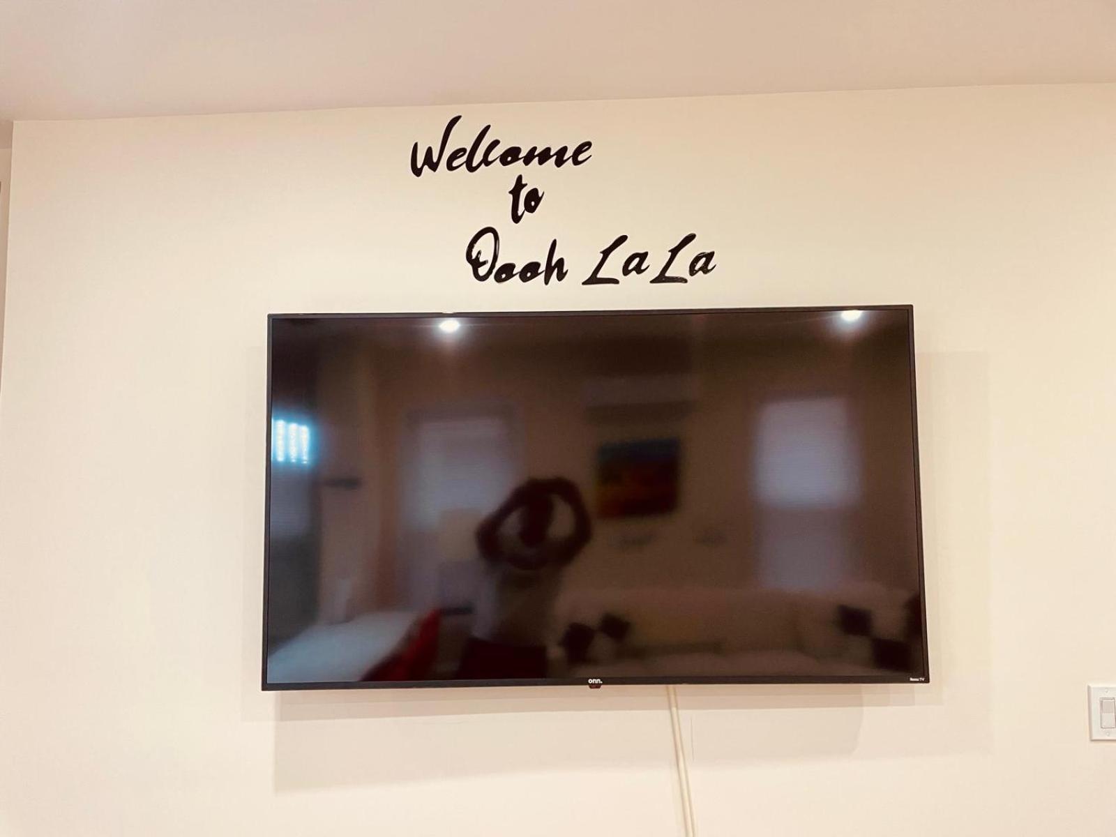 Ooohlala! 2 Beds And 2 Full Baths W/Free Parking Lejlighed Newark Eksteriør billede